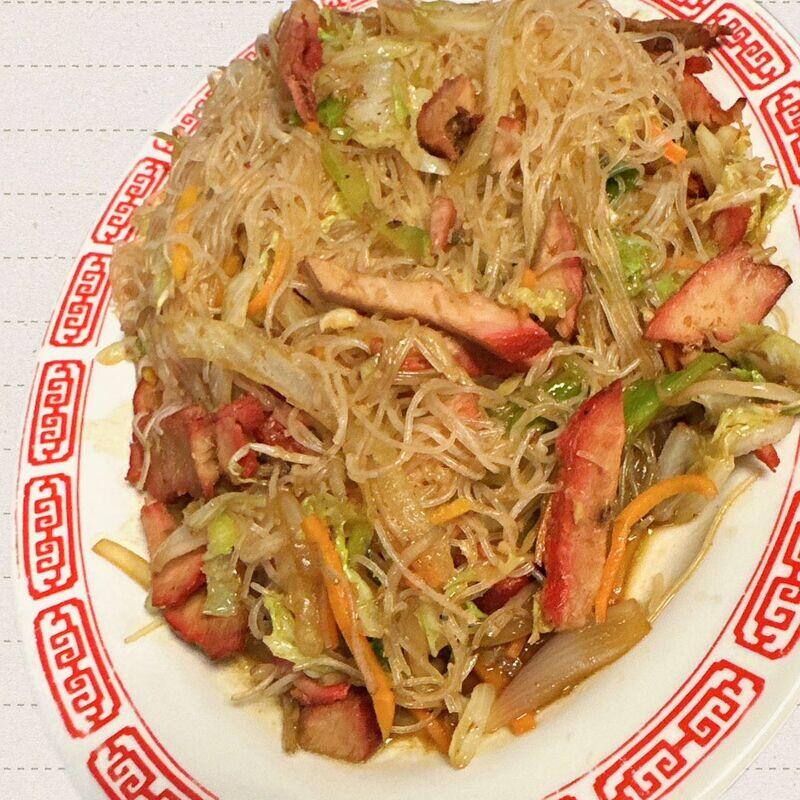 Rice Noodle w/ Roast Pork