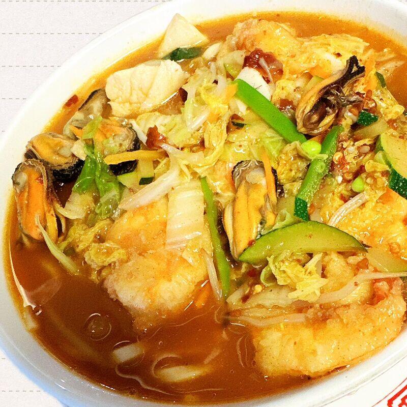 L-8.Seafood Noodles Soup ''Hot Spicy''